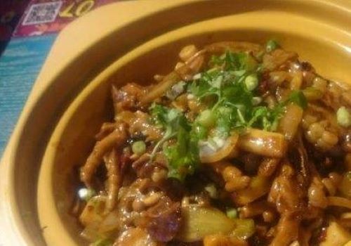 钳嘴肉蟹煲加盟