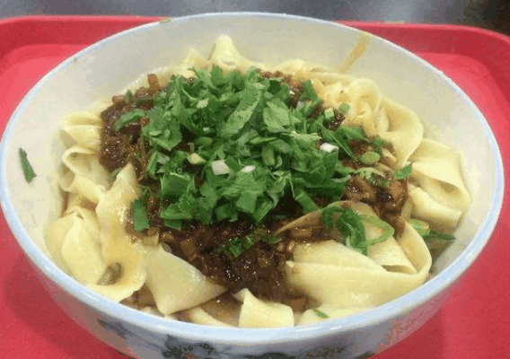 三勺辣子牛肉面