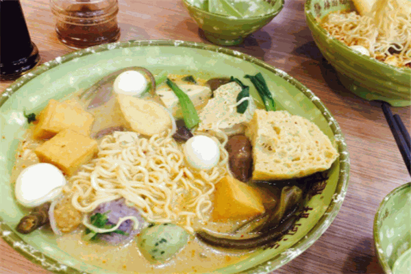 杨锅福麻辣烫