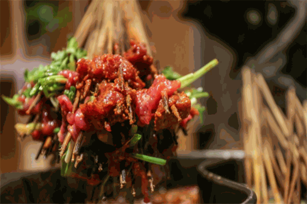 辣回味串串香