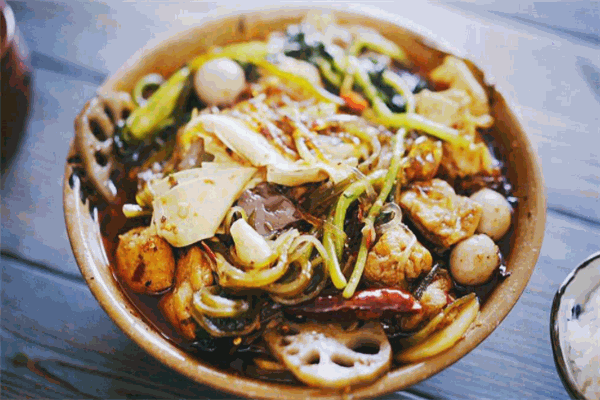 杨锅福麻辣烫