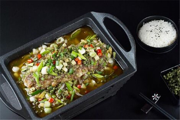 新辣道烤鱼饭