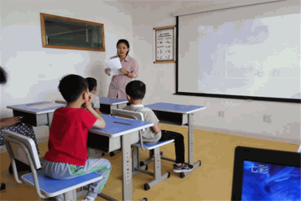 七彩笔练字加盟