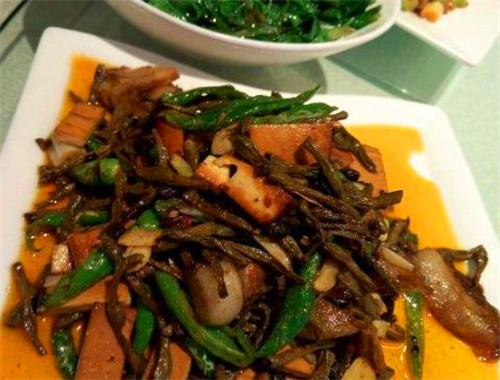 四维中餐