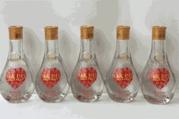 五粮液感恩酒