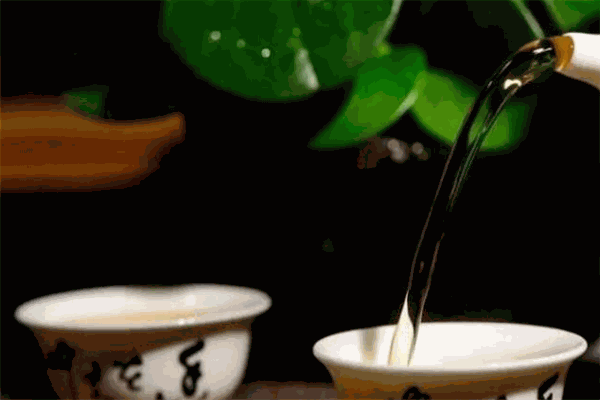 贵名驰酒
