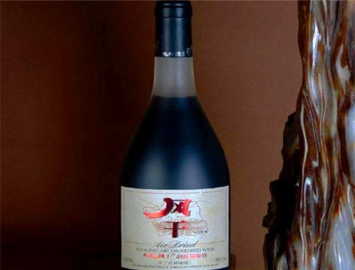 驼铃风干葡萄酒