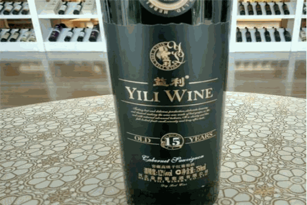 益利葡萄酒