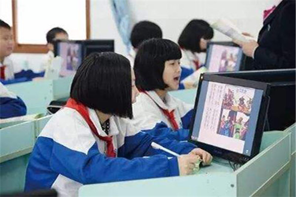 思入教育加盟
