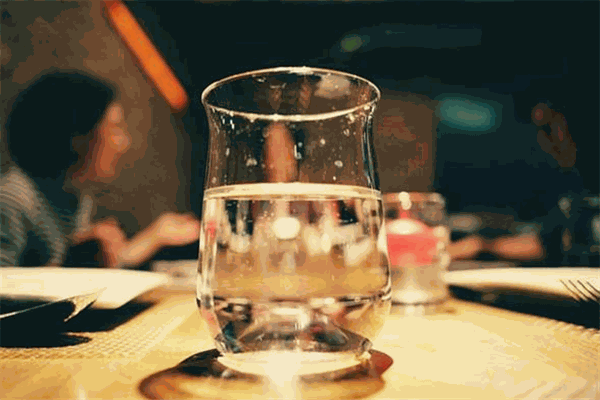 点酱白酒