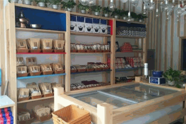 鑫钰隆火锅食材工厂店