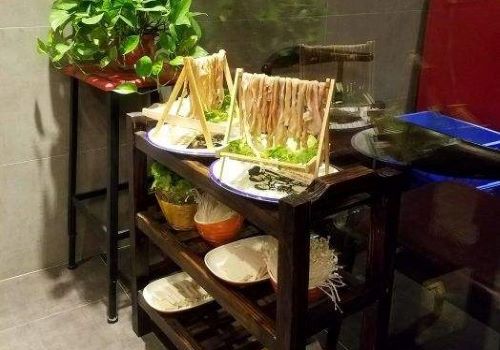 五记龙虾有间火锅加盟