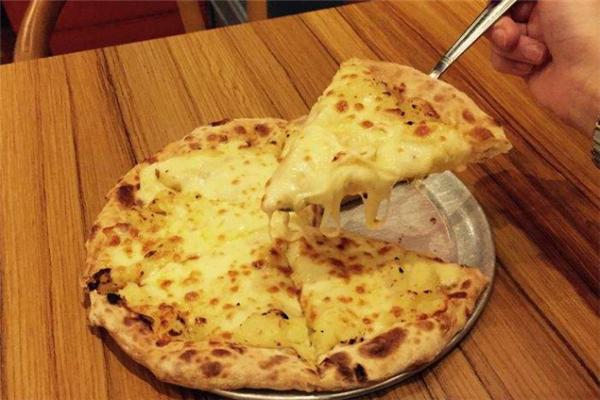 PizzaDai阿呆披萨