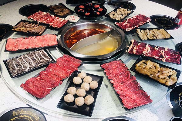 锅内锅外海鲜火锅