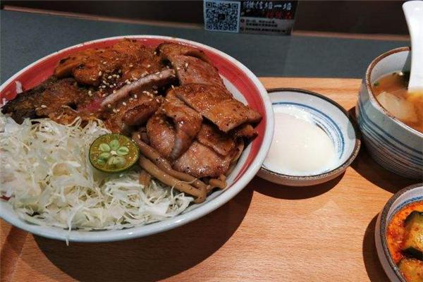 胖三德盖码饭