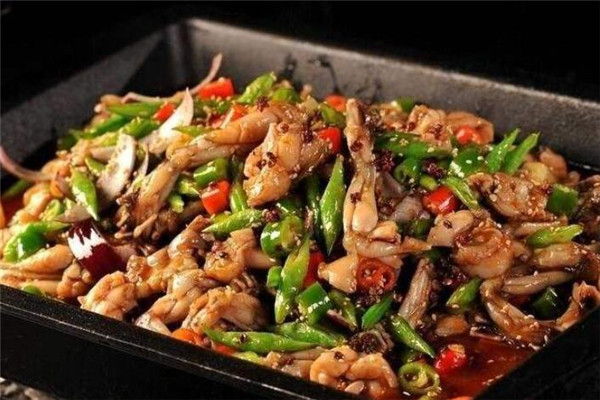 麻辣岁月特色牛蛙龙虾馆