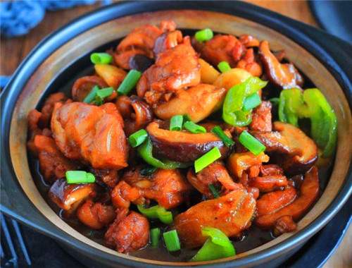 十八味蒸鲜焖肉饭