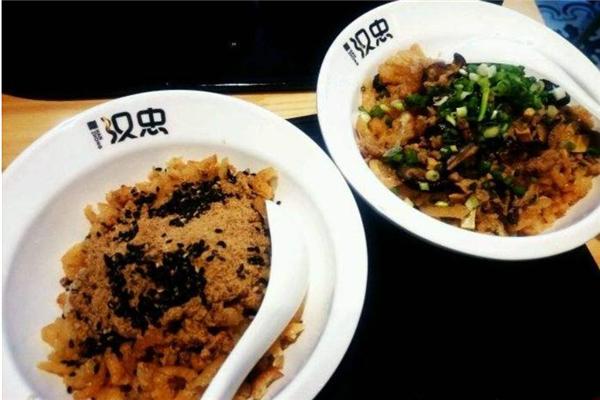 汉忠炊饭