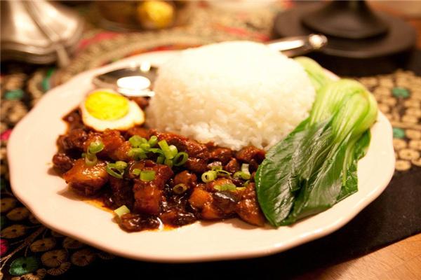 沈小厨鸡扒卤肉饭