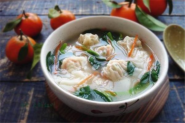 胖胖煮脆皮馄饨