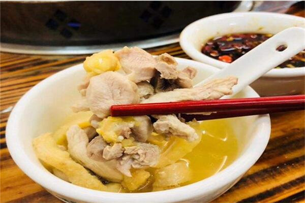 清远香脆鸡煲莲花路