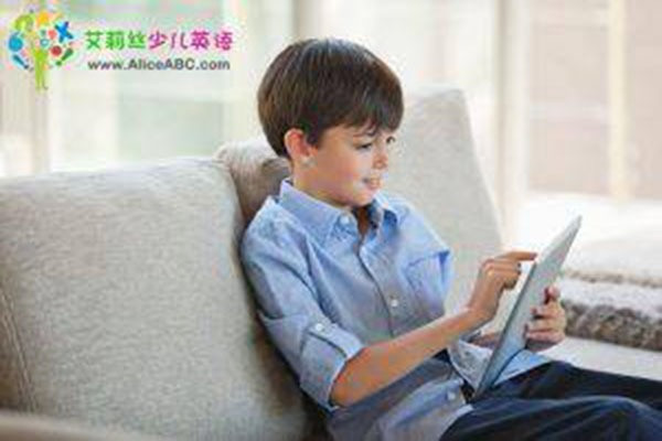 艾莉丝少儿英语加盟