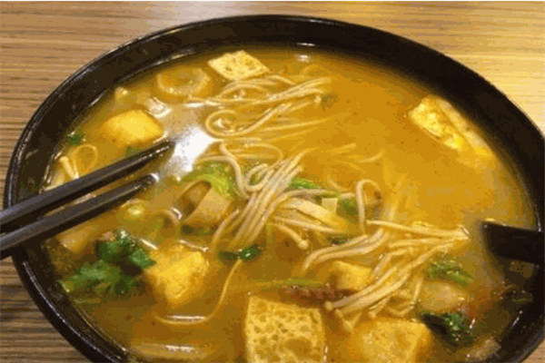 孟婆酸菜鱼米线
