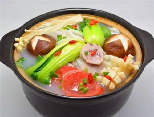 品味云南过桥米线