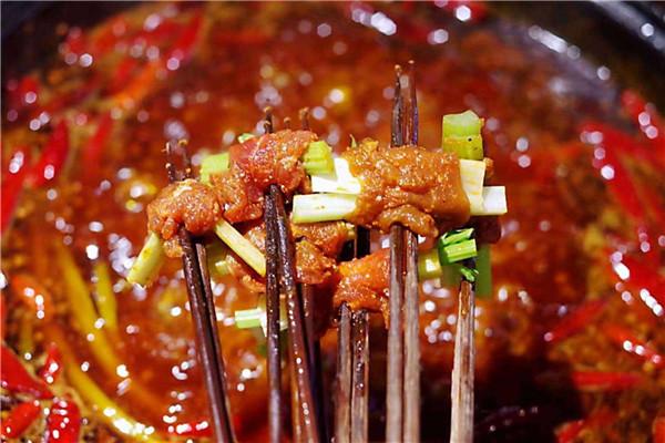 牛四囍老成都串串香
