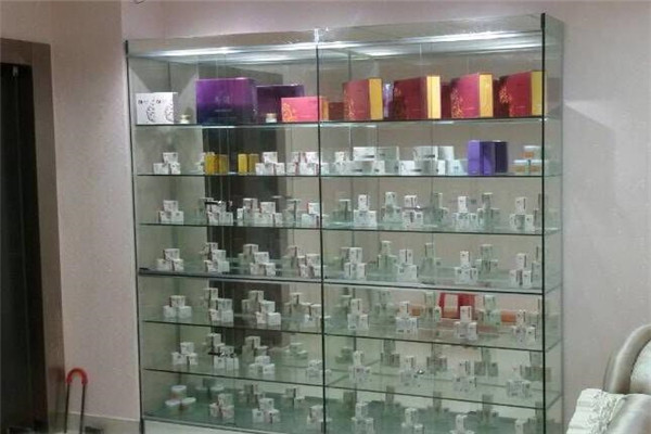 素颜之家专业祛斑祛痘