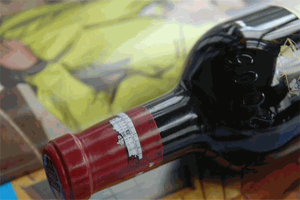 格鲁雅酒业