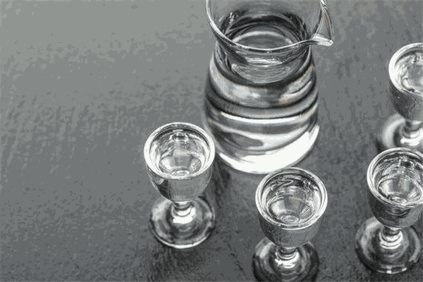 好摄酒白酒