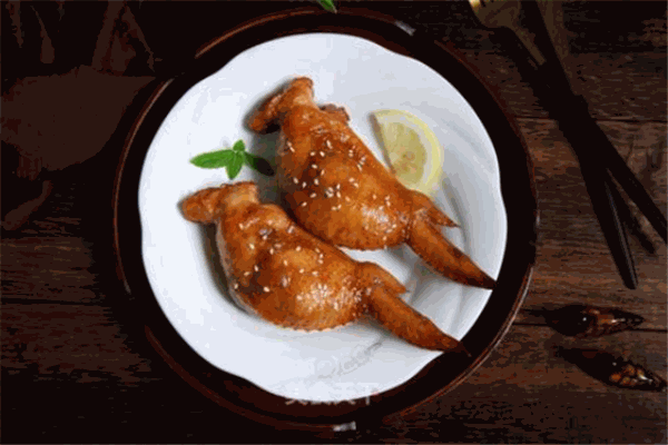 晨企鸡翅包饭