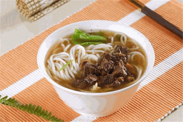俏八方粉面