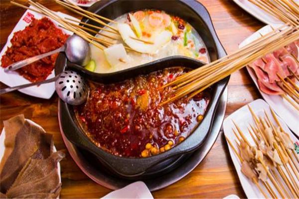 九合石锅串串香