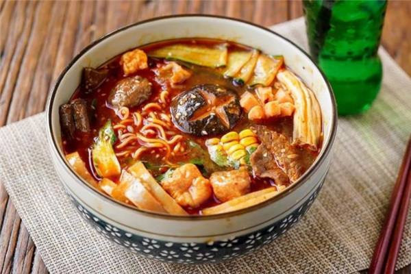 贝嫂麻辣烫