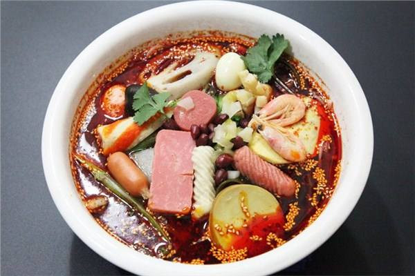 暴晓东麻辣烫