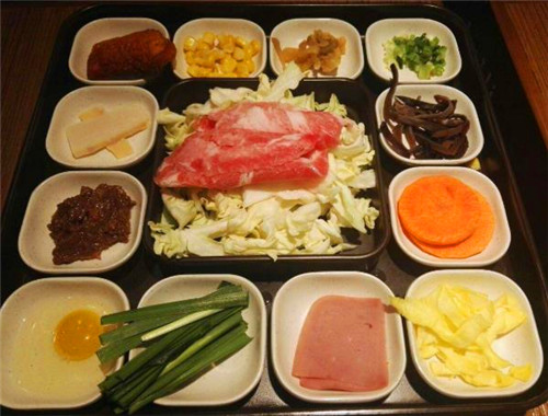 温师傅云南过桥米线