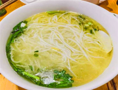 温师傅云南过桥米线