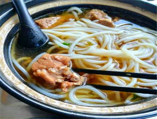 金味德砂锅拉面