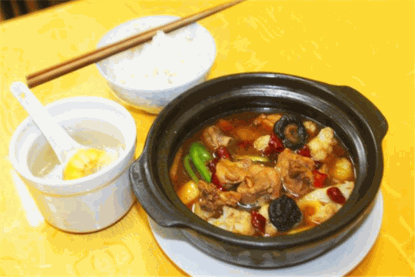 闻香客黄焖鸡米饭