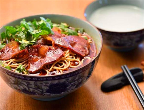 襄阳牛肉面