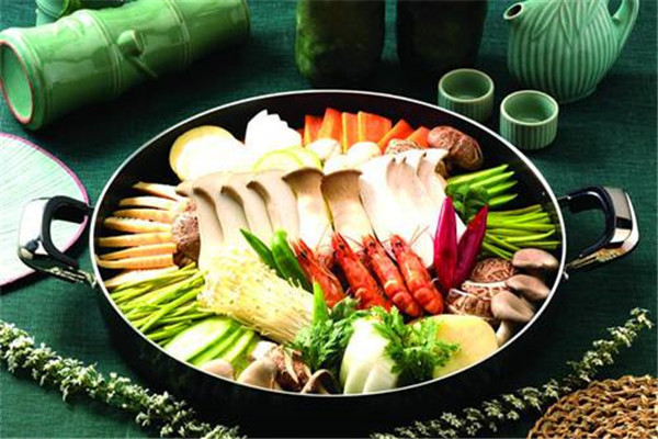 闫阿妈拌饭