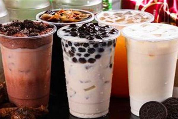 玉米熊鲜榨饮品