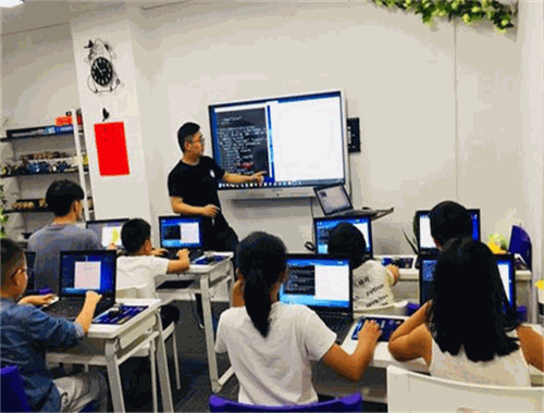 启码未来少儿编程