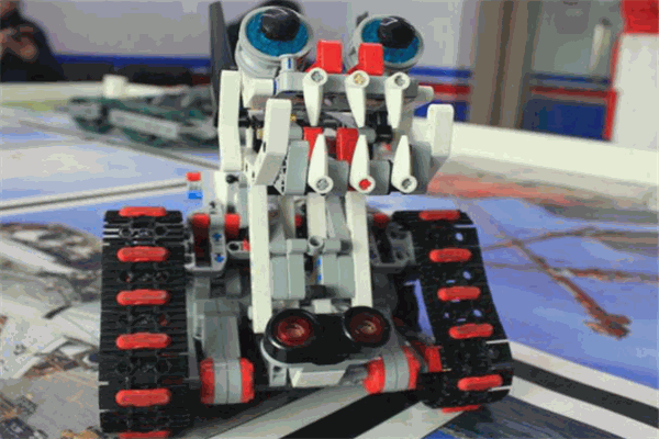 迈型星戈机器人体教