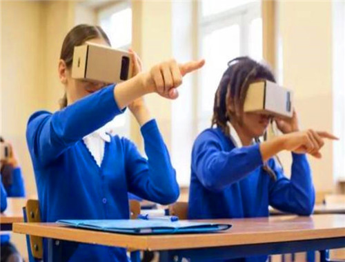 格灵世界VR教育