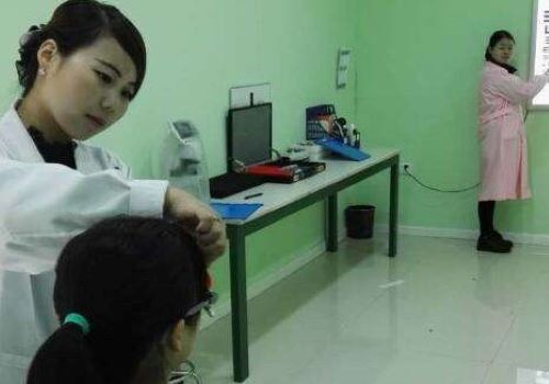 华锐视光视力保健加盟