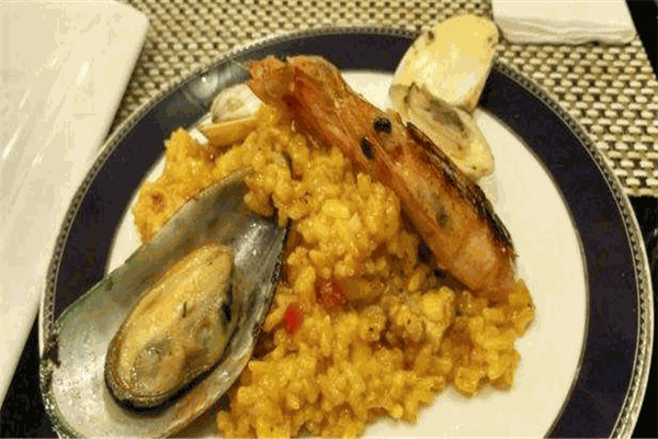 萨露贝雅西班牙海鲜饭