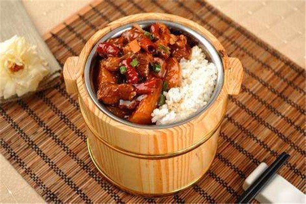 封味古早饭堂
